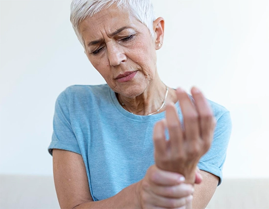 In contrast to acute pain, chronic pain is long-lasting and persists every day